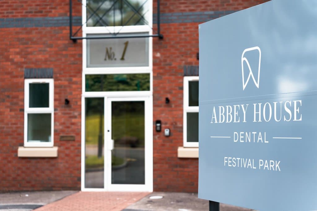 Ad creative from Abbey House Dental